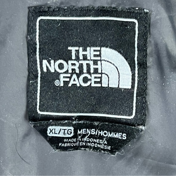 The North Face Men’s 450 Fill Down Jacket Gray XL Lightweight Insulated Puffer - Picture 9 of 14